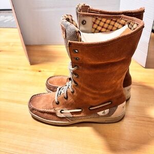 Sperry Top Sider Boots size 8